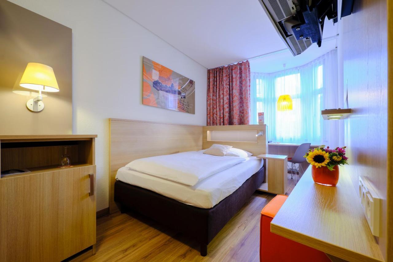 Hotel Victoria Nuernberg Esterno foto