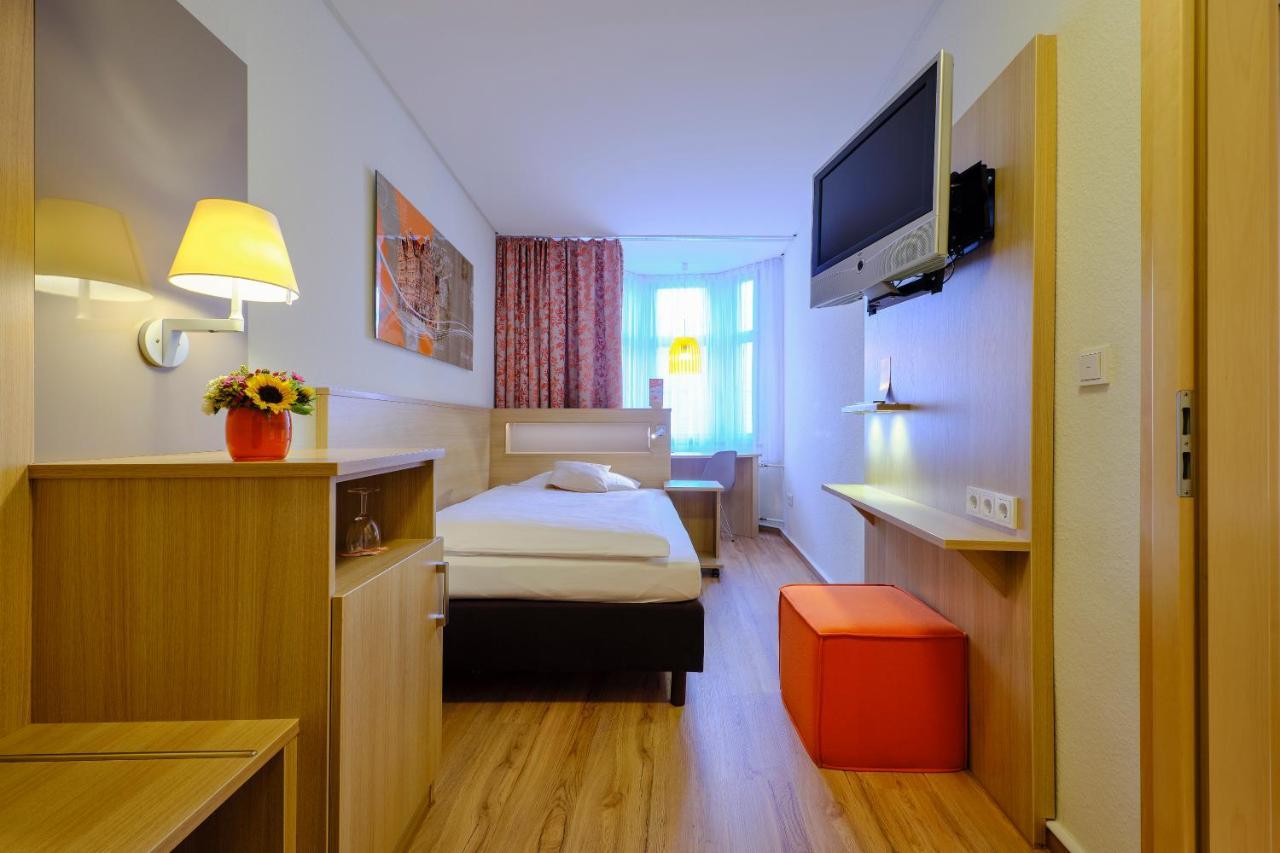 Hotel Victoria Nuernberg Esterno foto