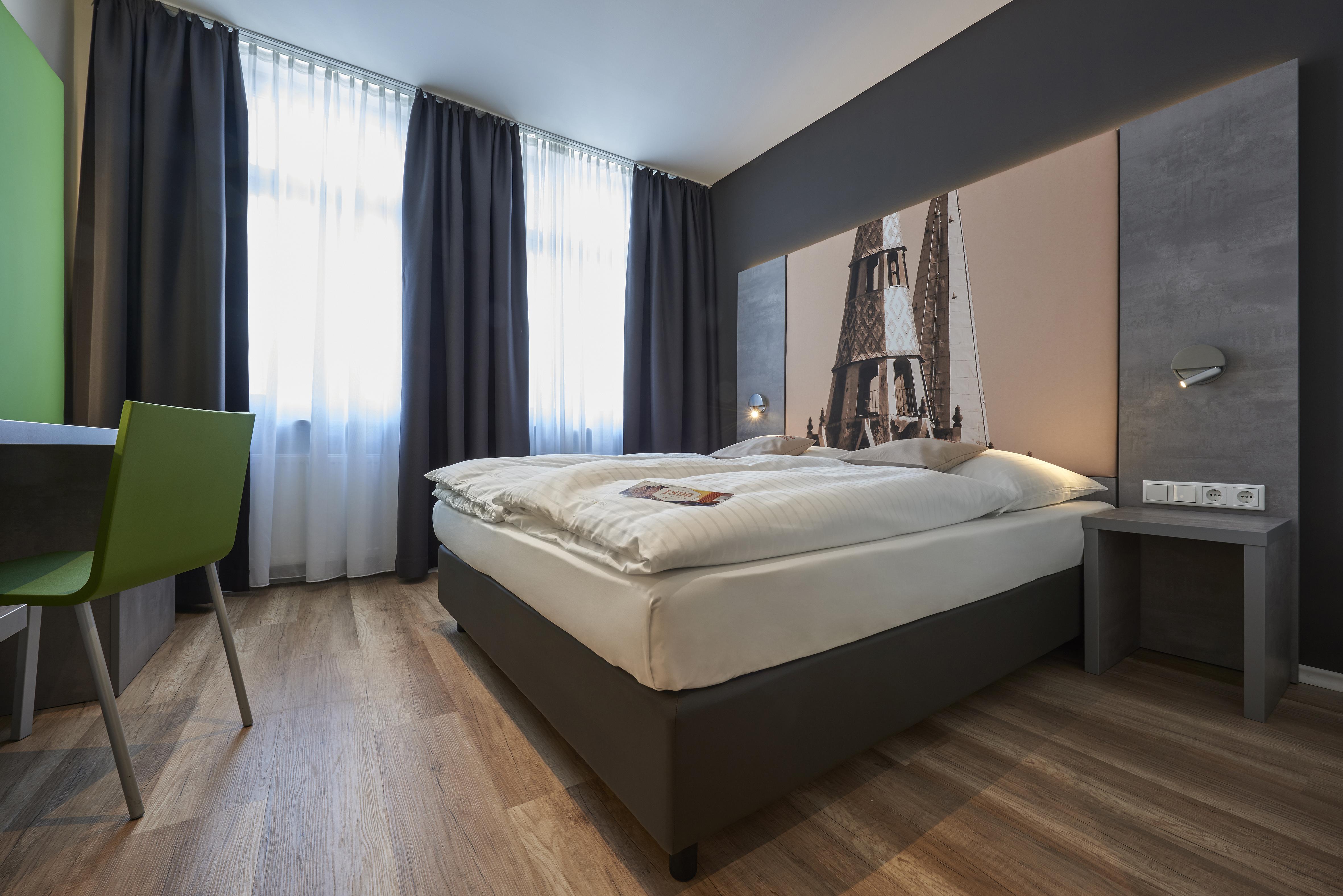 Hotel Victoria Nuernberg Esterno foto